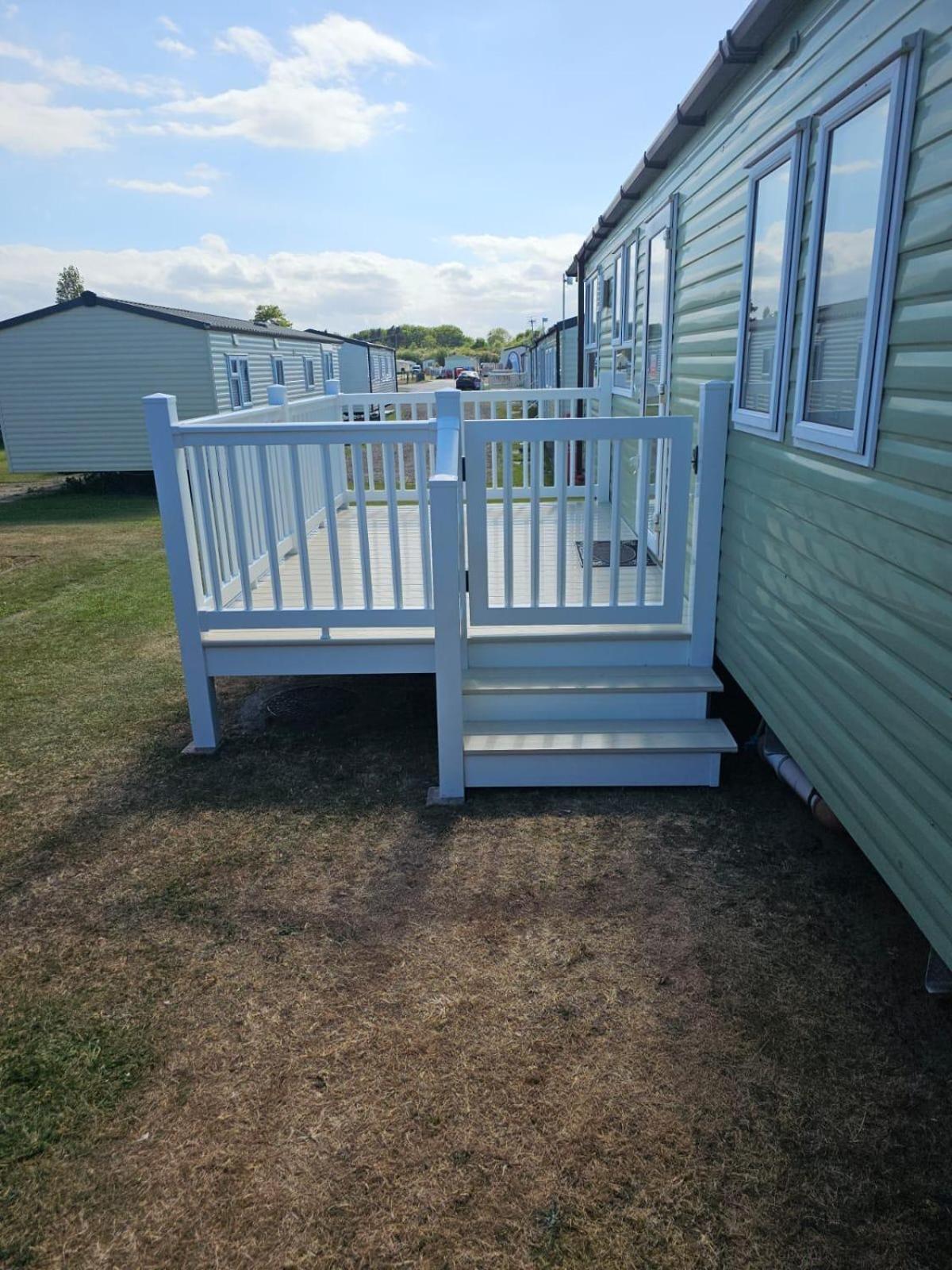 Lovely 8 Berth Caravan At Sunnydale In Lincolnshire Ref 35239S Louth  Exterior photo
